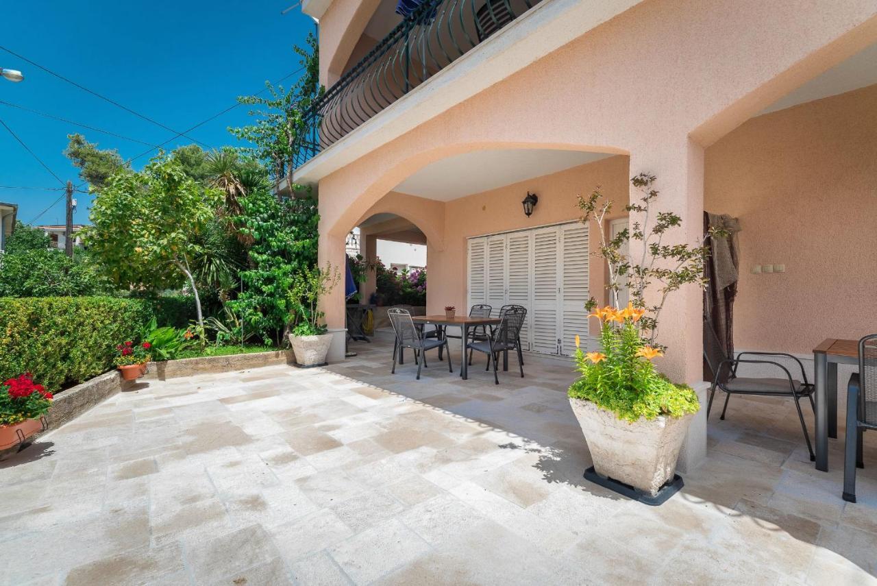 Apartments Ivanka Okrug Gornji Exterior foto